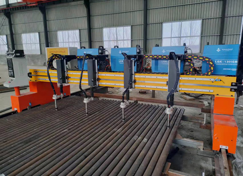 數(shù)控等離子多頭切割機 數(shù)控等離子多頭切割機